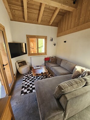Living area - Luxury chalet in Praz-sur-Arly - 4 bedrooms-8 pers- near village center (Praz-sur-Arly)