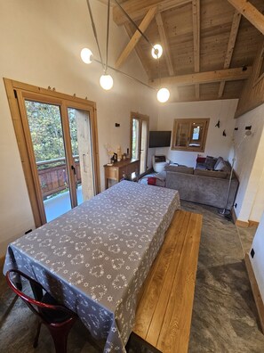 4 bedrooms, iron/ironing board, WiFi, bed sheets - Luxury chalet in Praz-sur-Arly - 4 bedrooms-8 pers- near village center (Praz-sur-Arly)