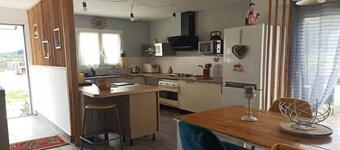 House in the Cévennes foothills for up to 8 people "in fine weather" Pets welcome