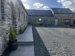 Exterior detail - Beudy Tanrallt (Holyhead)