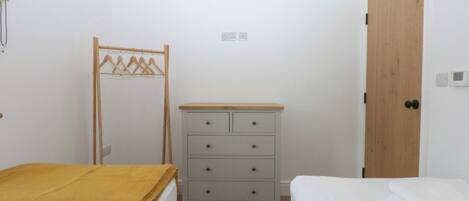 3 ห้องนอน, ห้องพักตกแต่งอย่างมีเอกลักษณ์, ตกแต่งพิเศษโดยเฉพาะ, Wi-Fi ฟรี