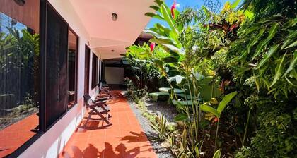 Room-hostal Nuevo Arenal Central Locat