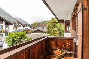 Property grounds - Apartment 'Wettersteintraum' with Mountain View, Balcony and Wi-Fi (Mittenwald)