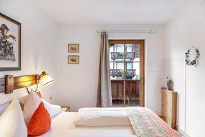 WiFi, bed sheets