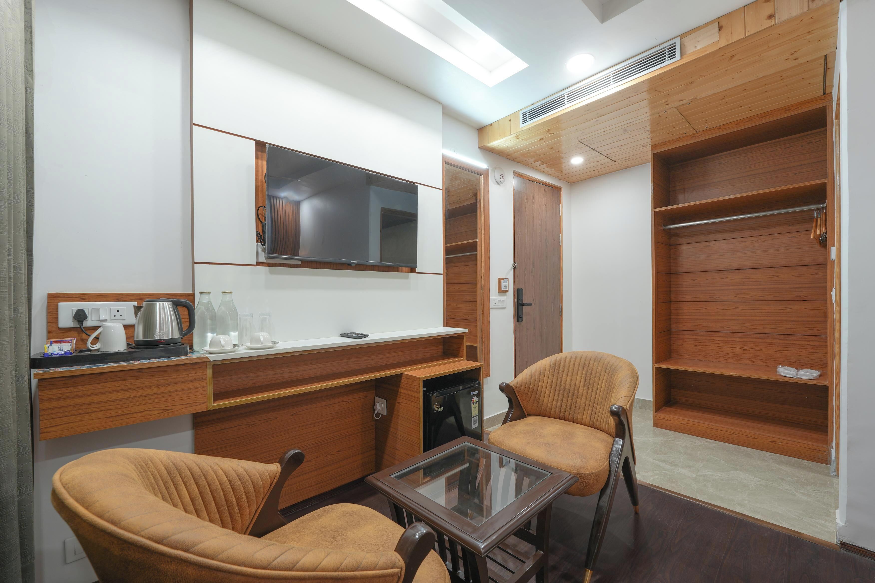Quarto casal conforto, sacada | Roupas de cama de algodão egípcio, roupas de cama premium, frigobar