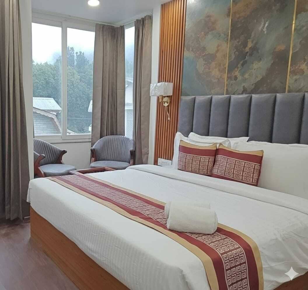 Skyview Deluxe room without Balcony | Egyptian cotton sheets, premium bedding, minibar, desk