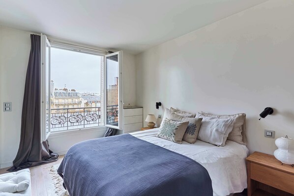 1 chambre, fer et planche à repasser, Wi-Fi, literie fournie