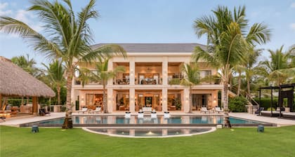 Luxury Golffront Villa With Pool in Puntacana