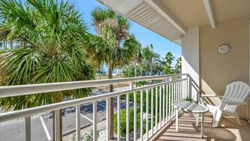 Apartment | Terrace/patio