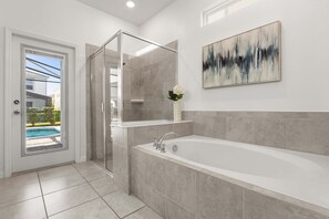 House | 6 bedrooms, Internet - Family Fun Villa w Pool Hot Tub Game Room (Davenport)