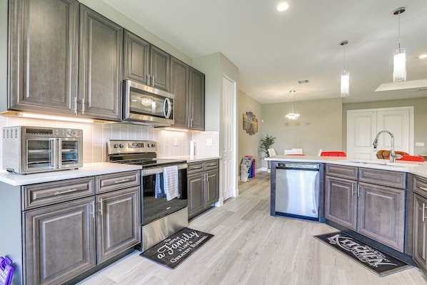 House (3 Bedrooms) | Interior - Game Tables & Screened Patio: Spacious Naples Home (Naples)