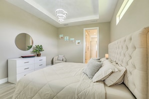 House (3 Bedrooms) | Interior - Game Tables & Screened Patio: Spacious Naples Home (Naples)