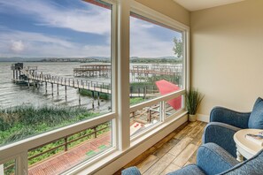 Interior - Waterfront Clear Lake Home w/ Game Room & Deck! (Upper Lake)