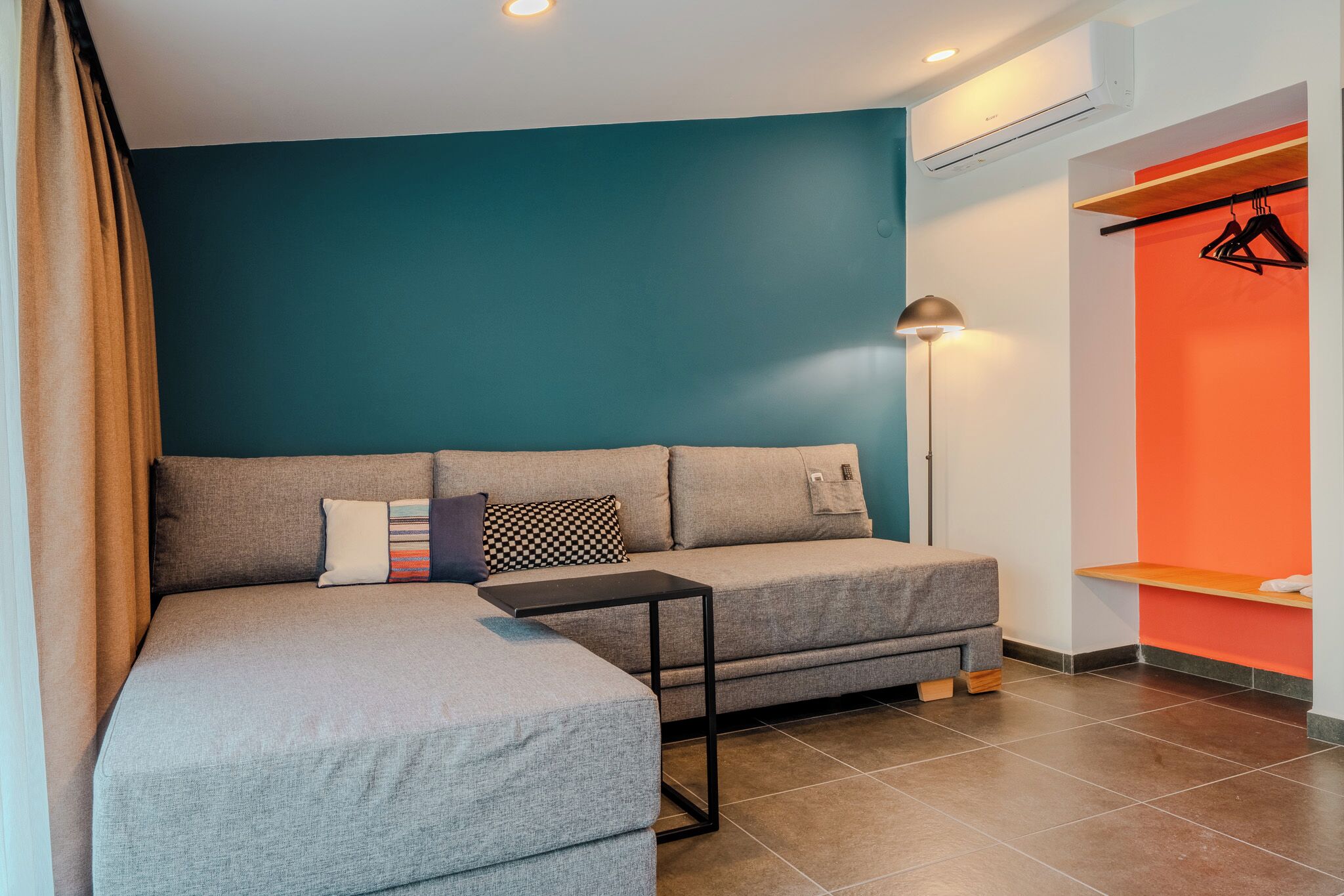 スーペリア スイート マウンテンビュー | エジプト綿のシーツ、高級寝具、ミニバー (無料)、セーフティボックス (室内)