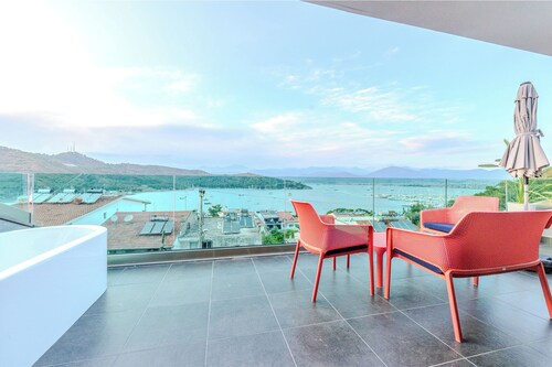 La Casa Marina Suites & Rooms