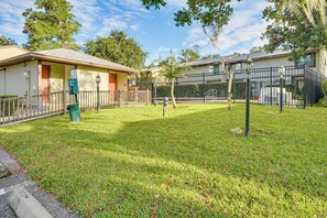 Apartment (2 Bedrooms) | Interior - 2 Mi to UF Campus: Modern Condo w/ Pool Access! (Gainesville)