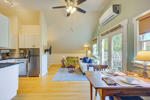 Romantic, Secluded Vermont Getaway w/ Hot Tub