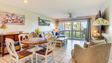 Apartment (2 Bedrooms) | Front of property