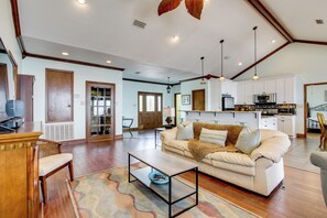 House (3 Bedrooms) | Interior - Private Beach & Views! Stilted Ocean Springs Home (Ocean Springs)