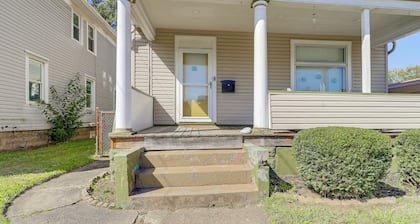 1 Mi to Dtwn & Franciscan University: Home w/ Yard