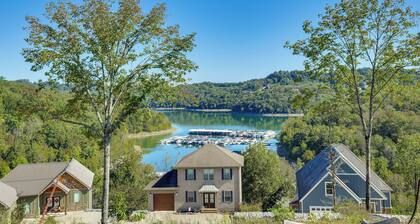 Walk to Marina: Center Hill Lake Home w/ Hot Tub
