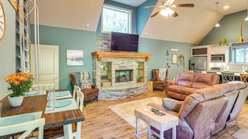 House (3 Bedrooms) | Depan hartanah