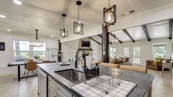 Rumah (4 Bedrooms) | Interior