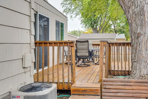 Walk to Parks & Greenway: Sioux Falls Getaway!