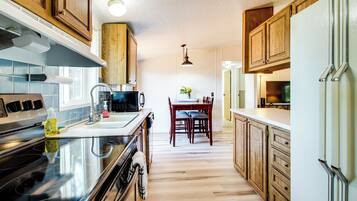 Cottage (3 Bedrooms) | Interior