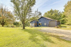 Front of property - Near Mississippi River! Countryside Family Retreat (Eastman)