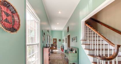 Screened Porch: Peaceful Country Escape in Ashford