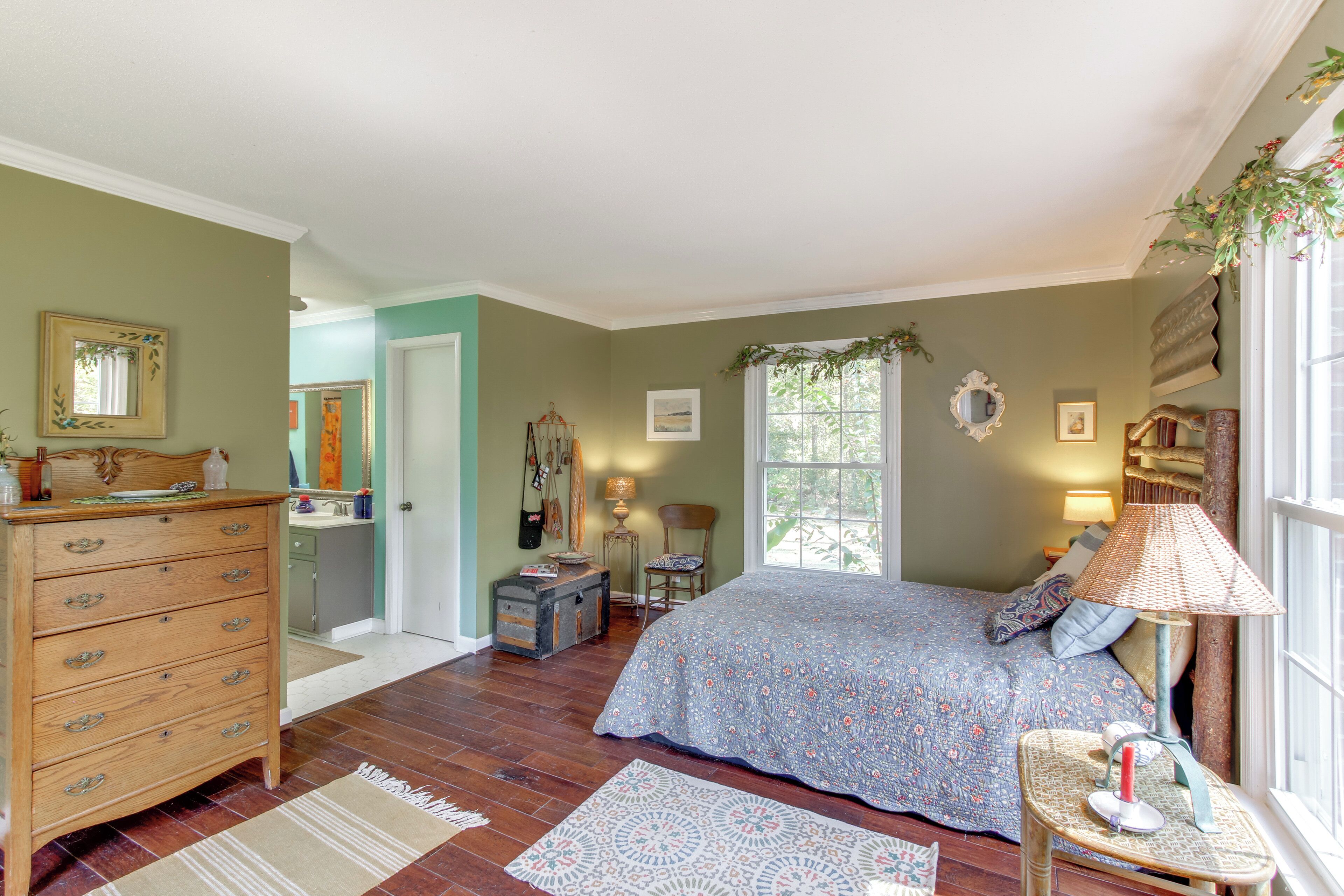 House (4 Bedrooms) | Interior