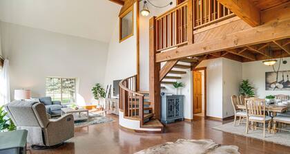 Mtn & Golf Course View: Oregon Outback Getaway!