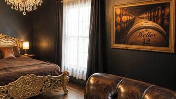 4 bedrooms, desk, iron/ironing board, free WiFi
