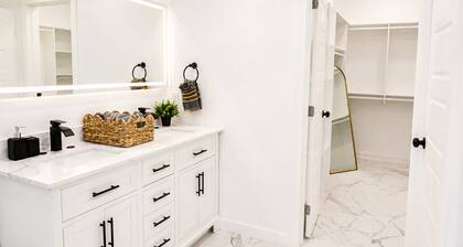 Modern 6BR Masterpiece with 2 primary suites