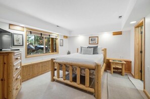 Tabla de planchar con plancha, cuna de viaje y wifi gratis 