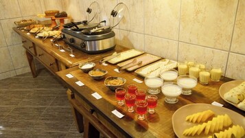 Desayuno buffet incluido todos los días 