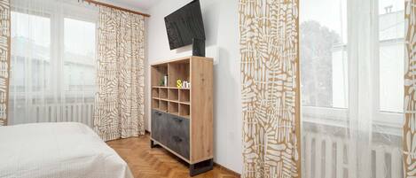 2 bedrooms, iron/ironing board, travel crib, WiFi