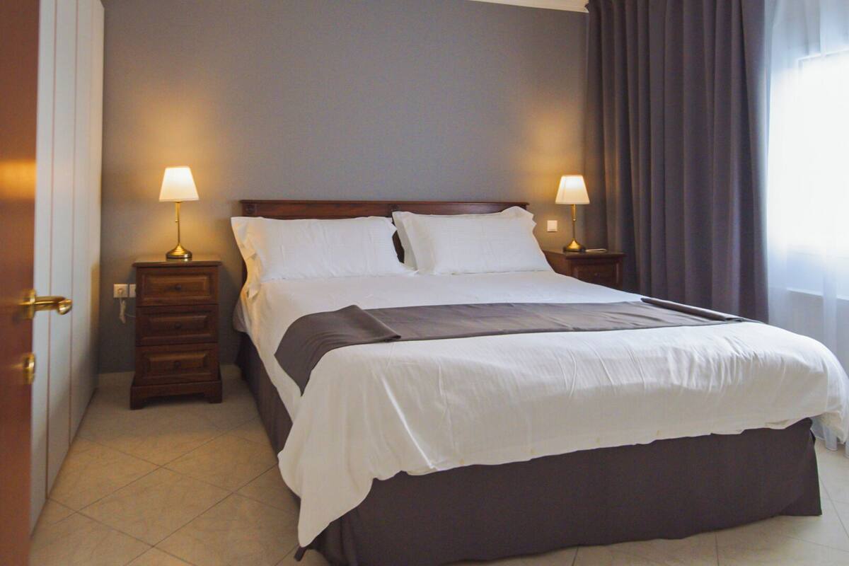 Superior Two Bedroom Apartment Sea View | Free WiFi, bed sheets