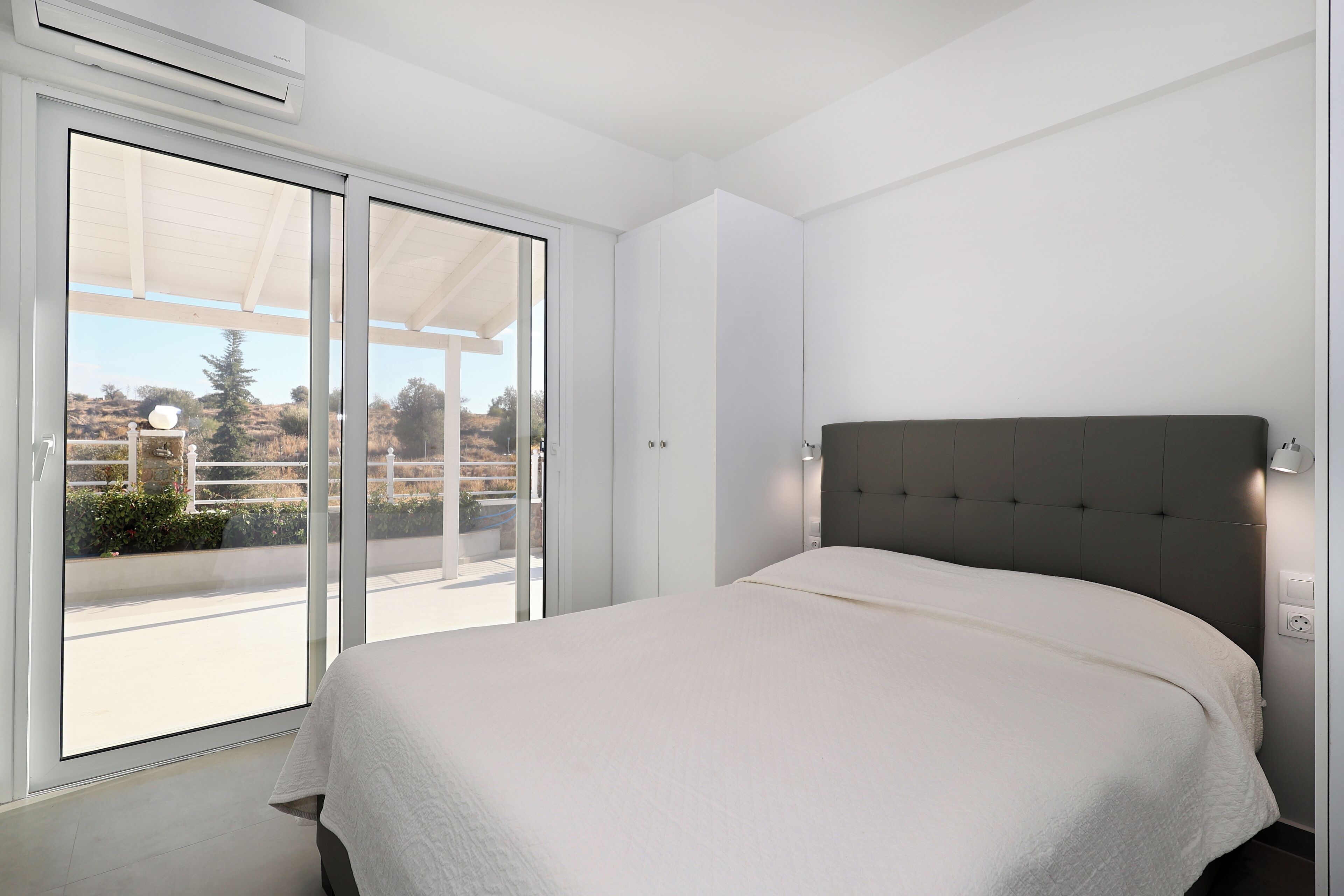 Two Bedroom Apartment Partial Sea View | Wi-Fi gratis dan seprai linen