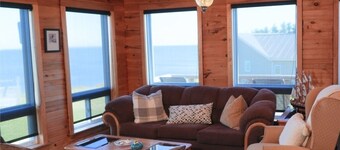 Waterfront 2-Bed PEI Cottage Close to Montague, Golf & Beaches