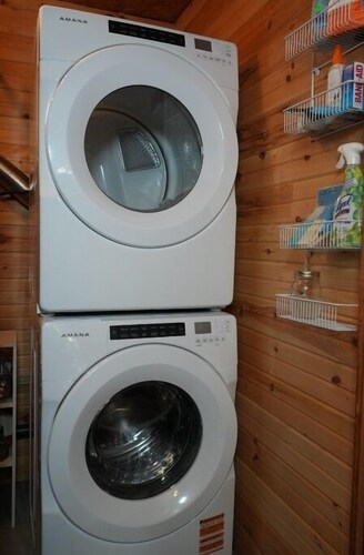 Long Term - Nov. to May,  2 Bed, 1 Bath, Water Views – Winterized & Welcoming