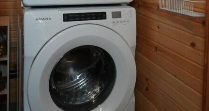 Long Term - Nov. to May, 2 Bed, 1 Bath, Water Views – Winterized & Welcoming