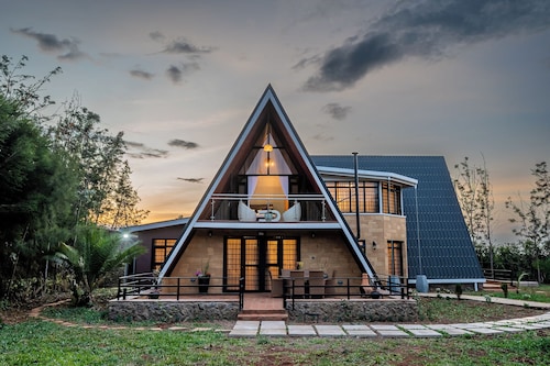 Katrina's Safari Cabin 4BR Nanyuki