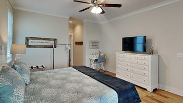 5 bedrooms, free WiFi, bed sheets