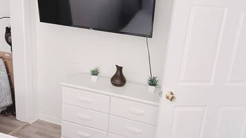 2 soverom, strykejern/-brett, wi-fi og sengetøy