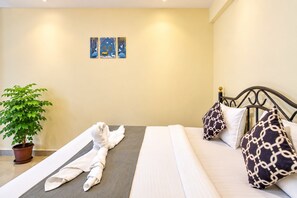 Room - The Coral Reef (Candolim)