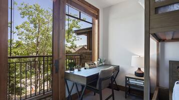 Condo, 2 Bedrooms | 2 bedrooms, iron/ironing board, free WiFi