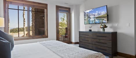 2 bedrooms, iron/ironing board, free WiFi