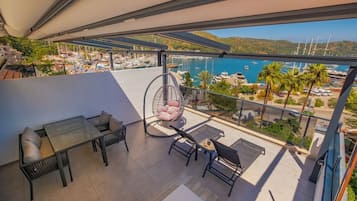 Romantic Suite, 1 Queen Bed, Sea View | Terrace/patio